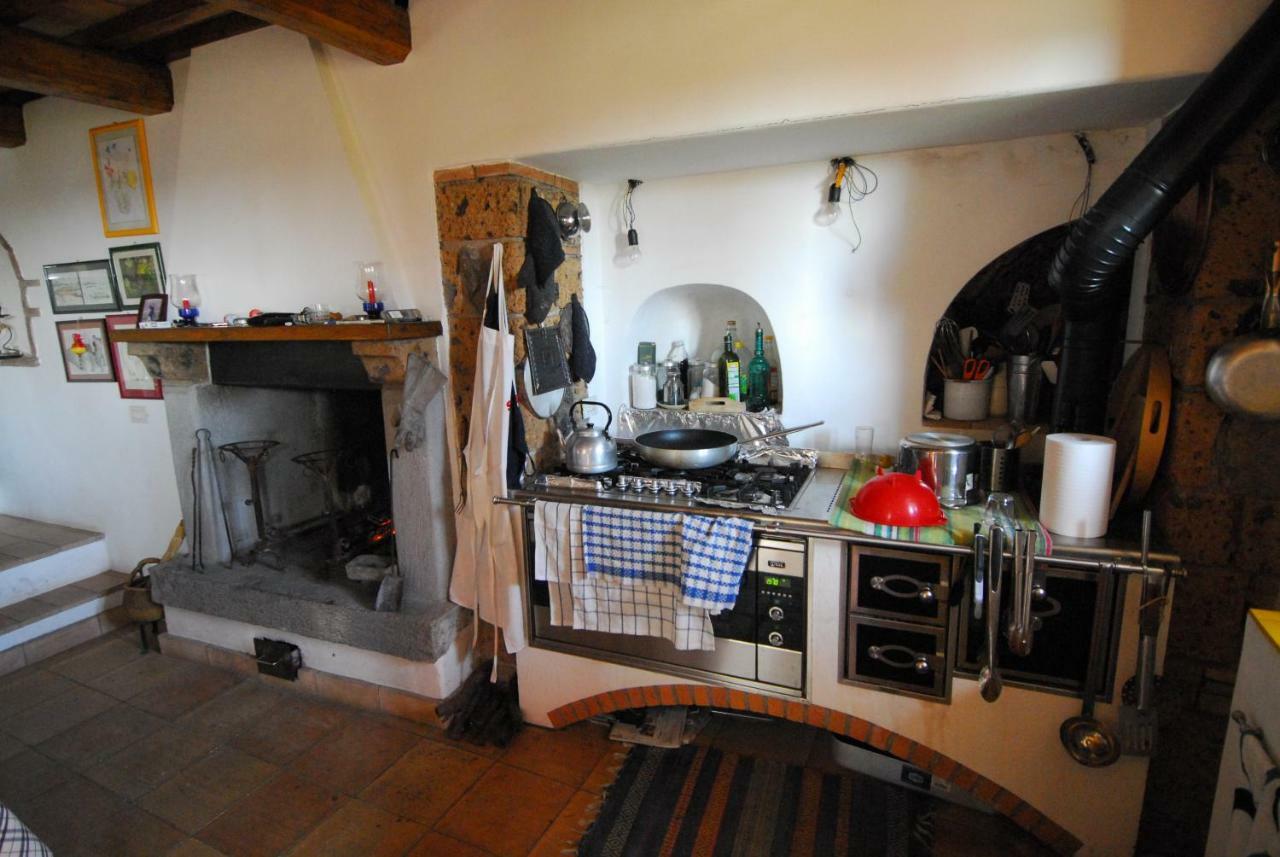 Casa Con Vista Mozzafiato Su Civita Di Bagnoregio Villa Lubriano Luaran gambar